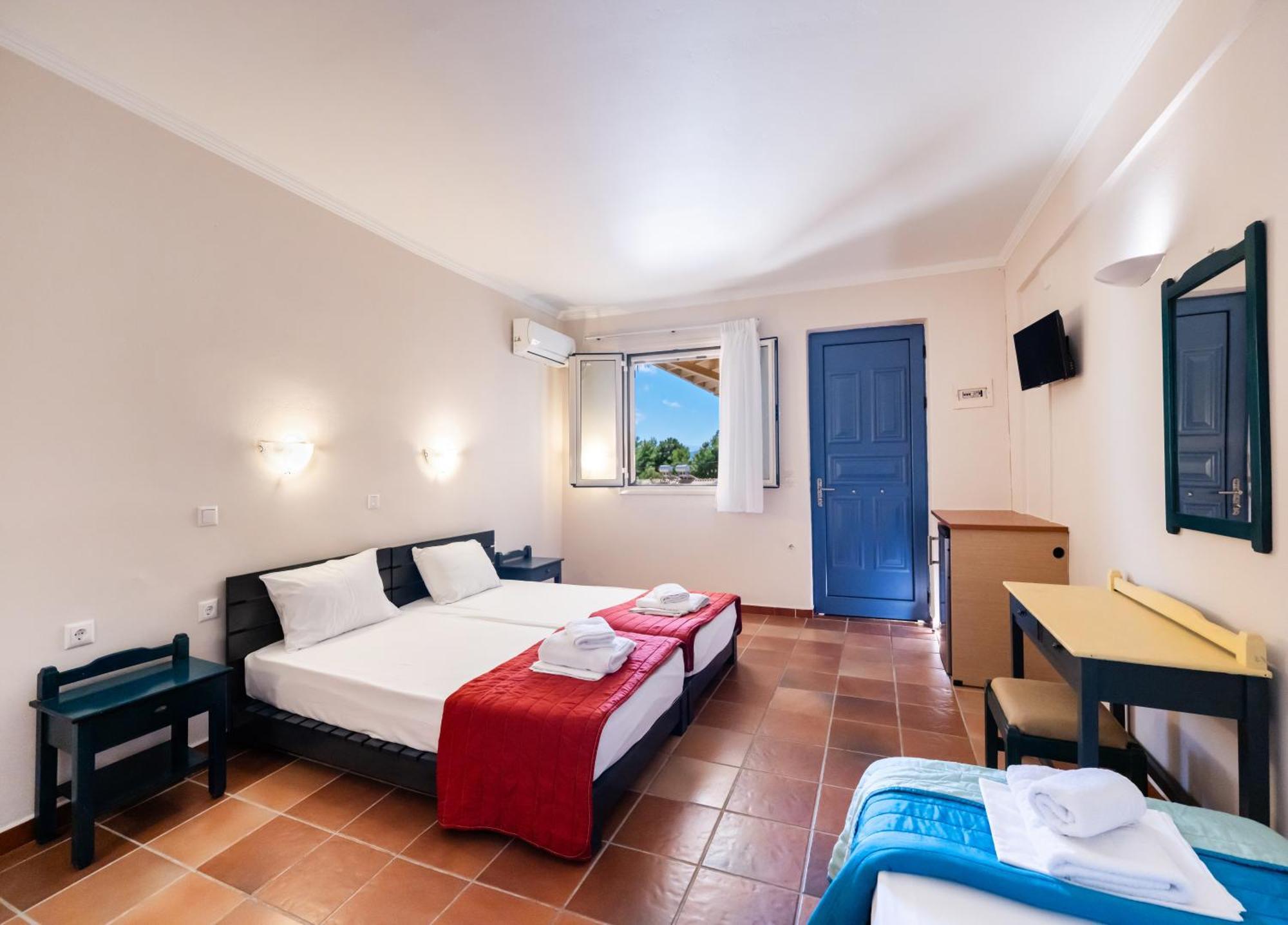 Ionio Hotel Никиана Экстерьер фото