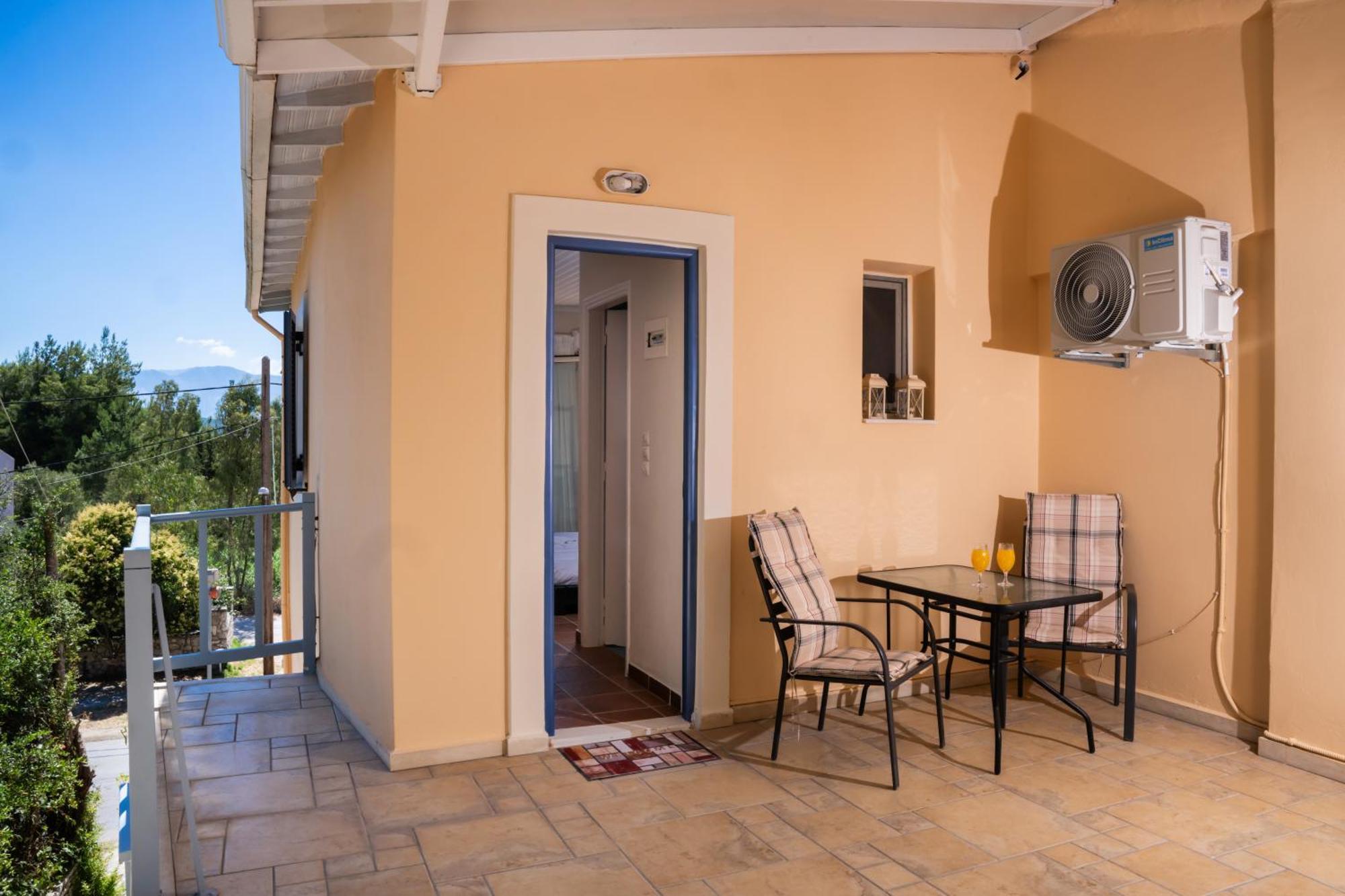 Ionio Hotel Никиана Экстерьер фото