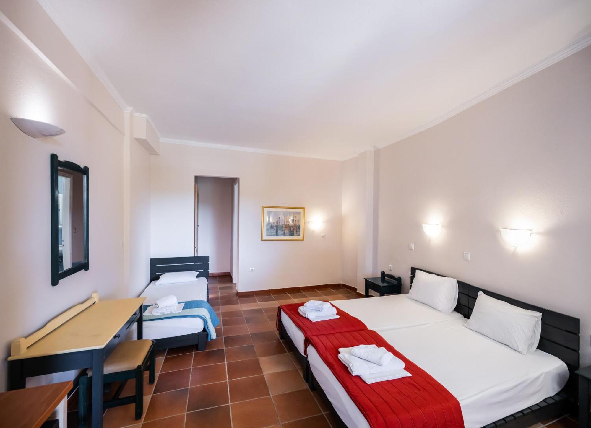 Ionio Hotel Никиана Экстерьер фото