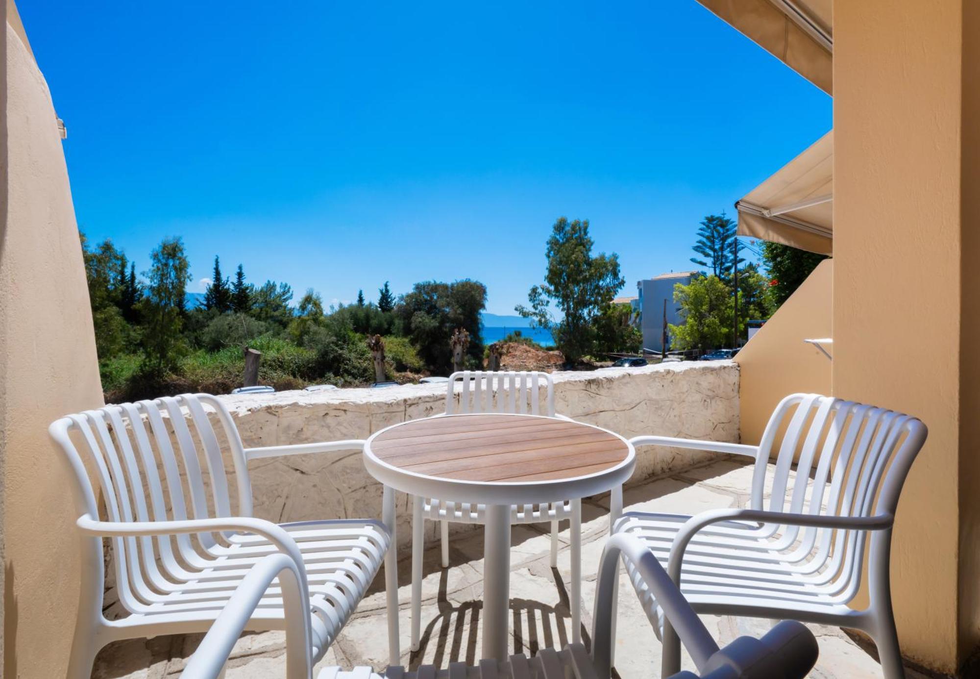 Ionio Hotel Никиана Экстерьер фото
