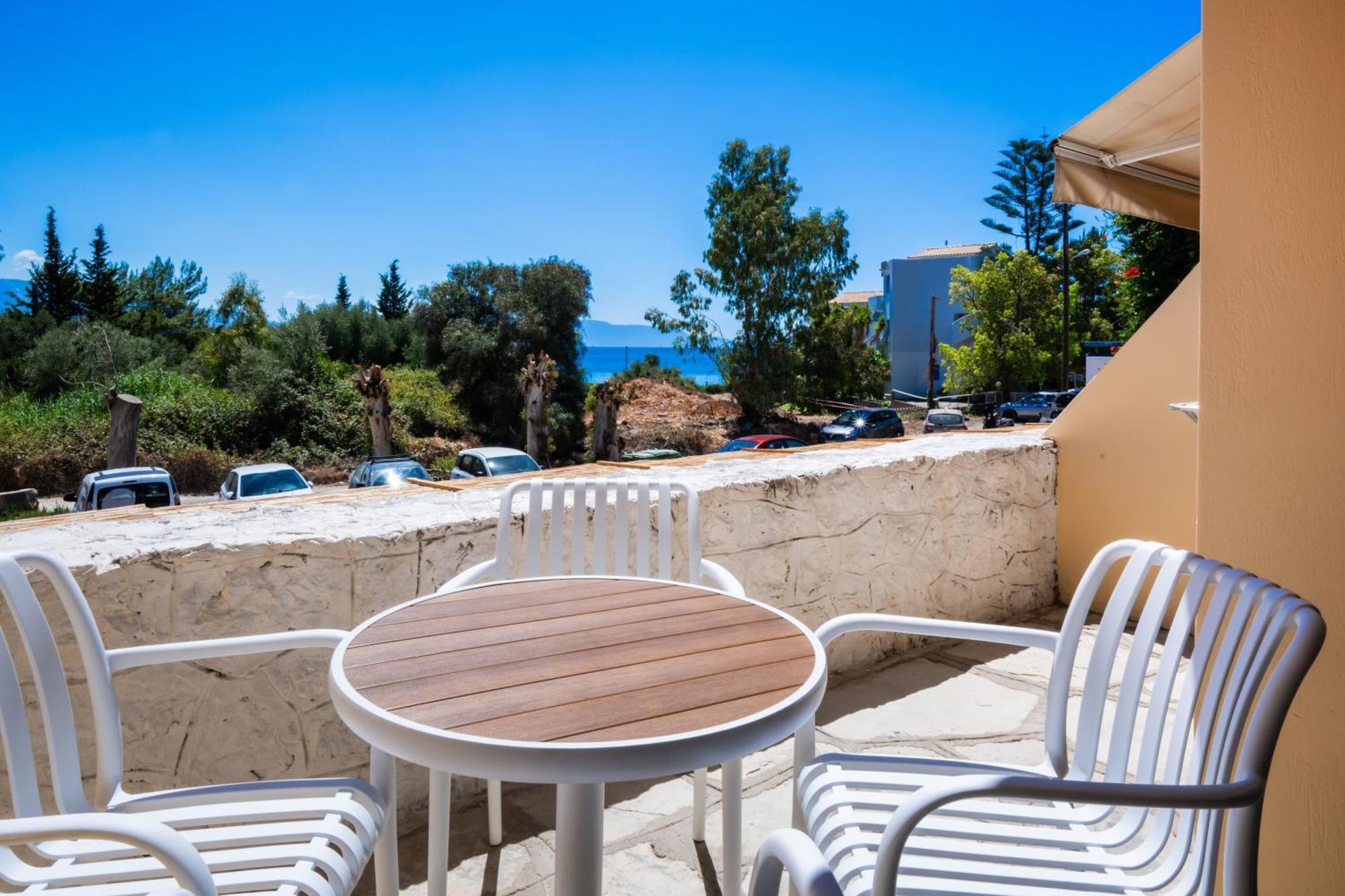 Ionio Hotel Никиана Экстерьер фото